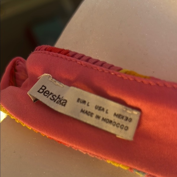 Turtle neck Vibrant Multicolor Halter Top Bershka size L (I) - Picture 5 of 9